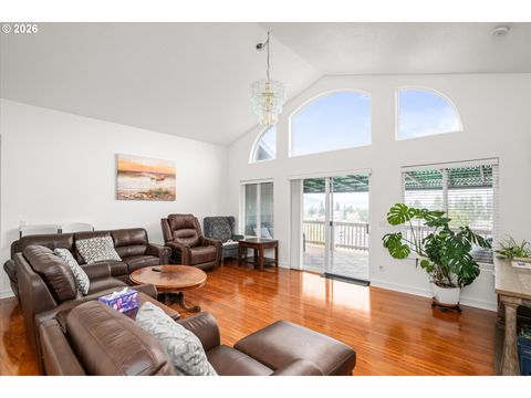 Tiny photo for 805 Queens Ave, Creswell, OR 97426 (MLS # 412440360)