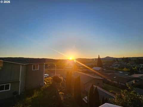 Tiny photo for 805 Queens Ave, Creswell, OR 97426 (MLS # 412440360)