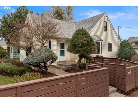 7407 N POLK AVE N Portland OR 97203