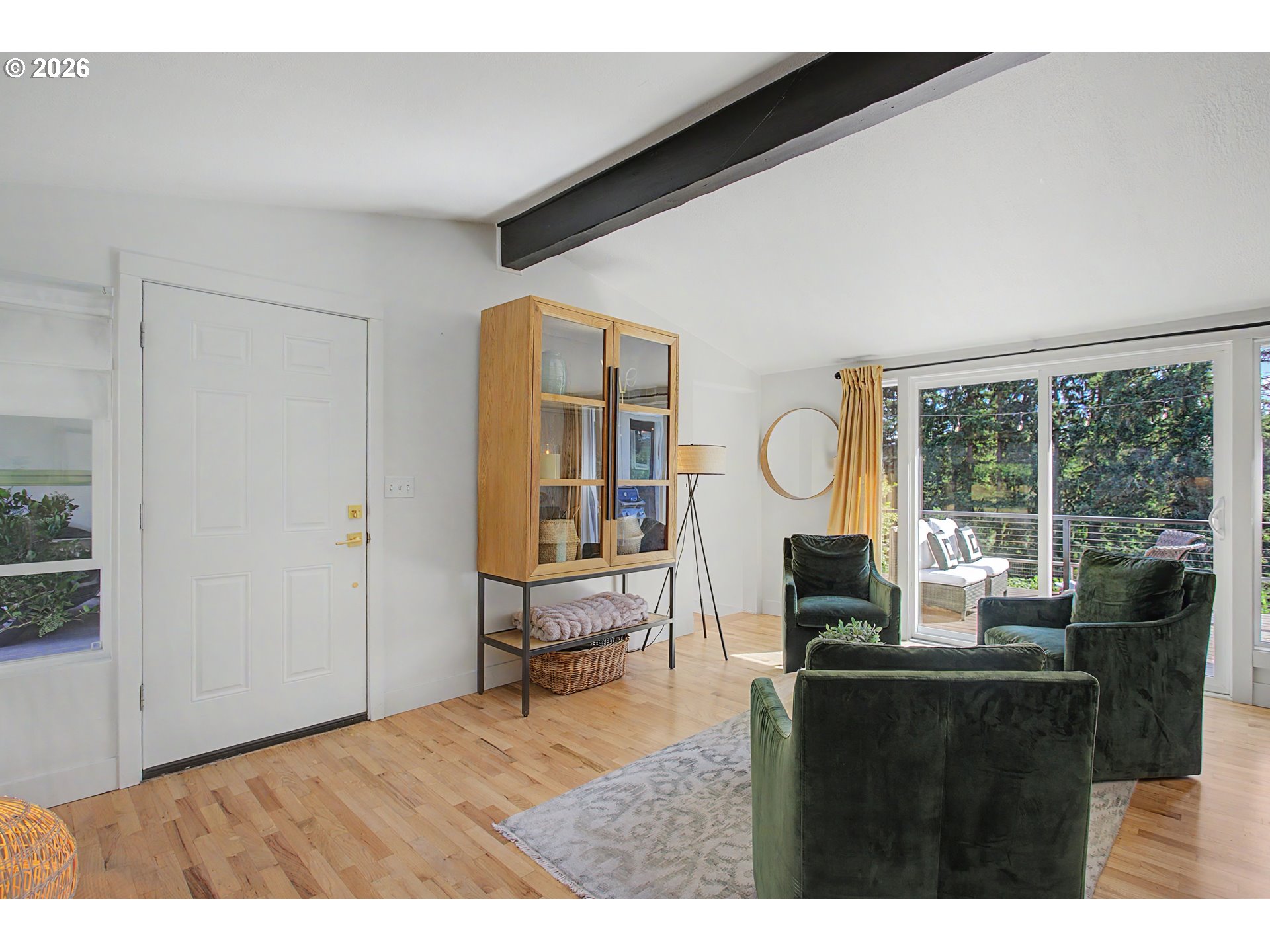 309 NW OVERLOOK DR