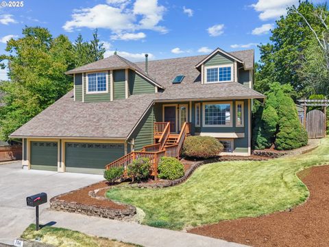 704 SE GREENWAY DR Gresham OR 97080