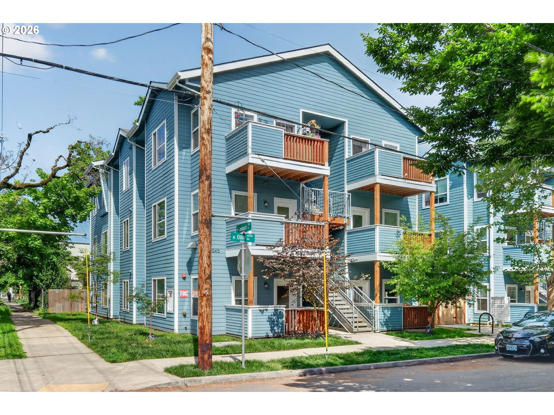 7545 N OLIN AVE 201