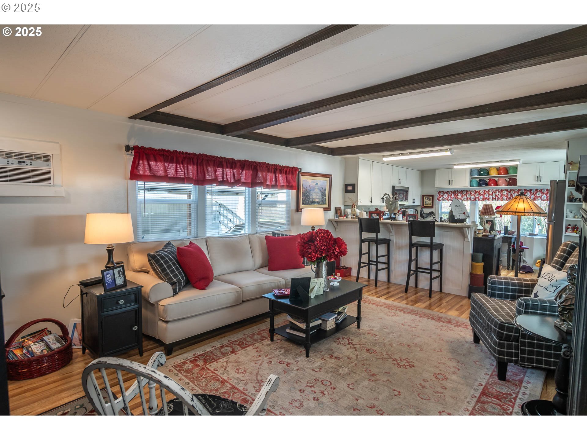 201 NE Peggy AVE 7