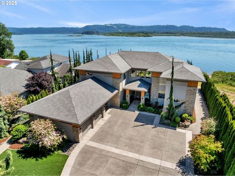 794 S A ST Washougal WA 98671