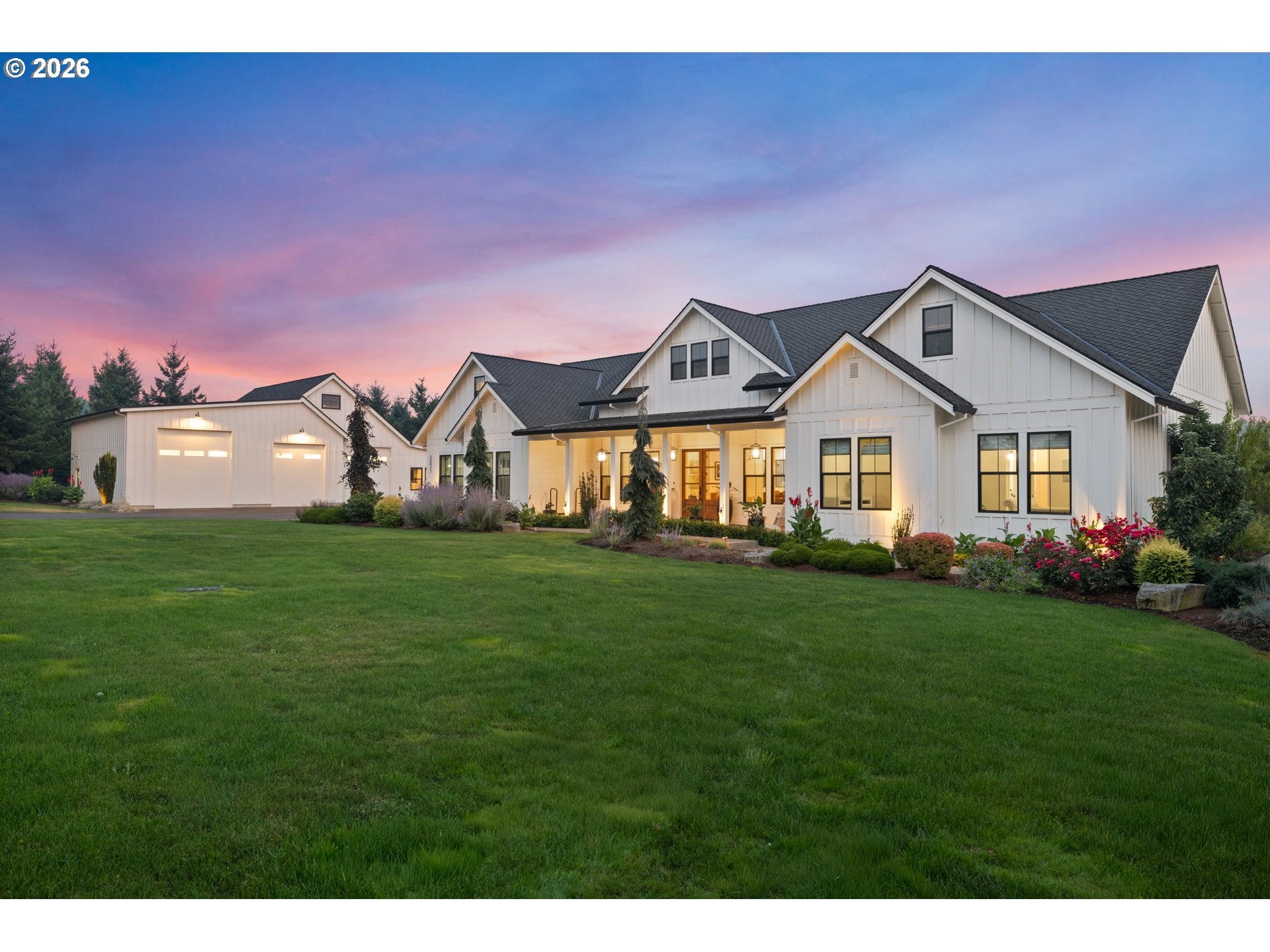 30832 SE COUNTRY LIVING LN