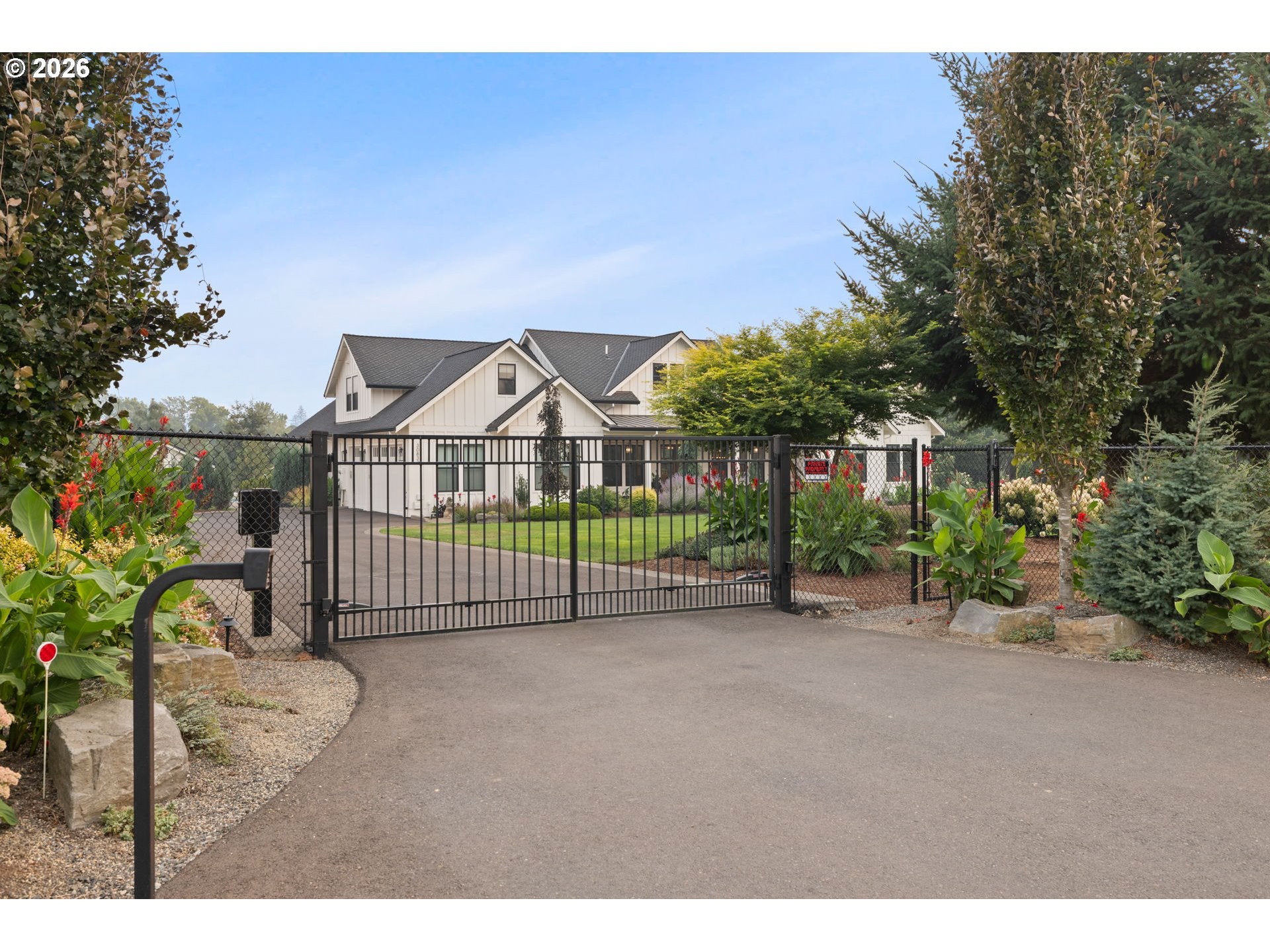 30832 SE COUNTRY LIVING LN
