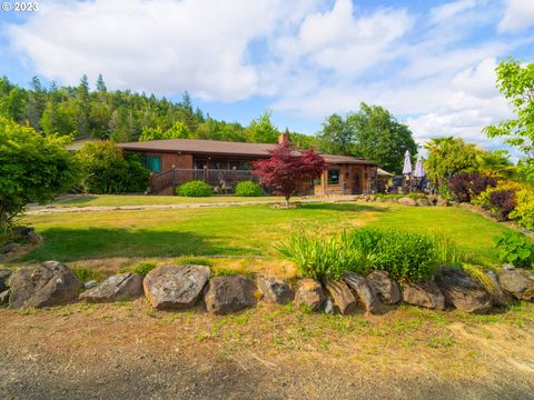 A home in Roseburg