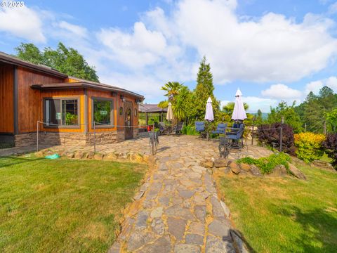 A home in Roseburg