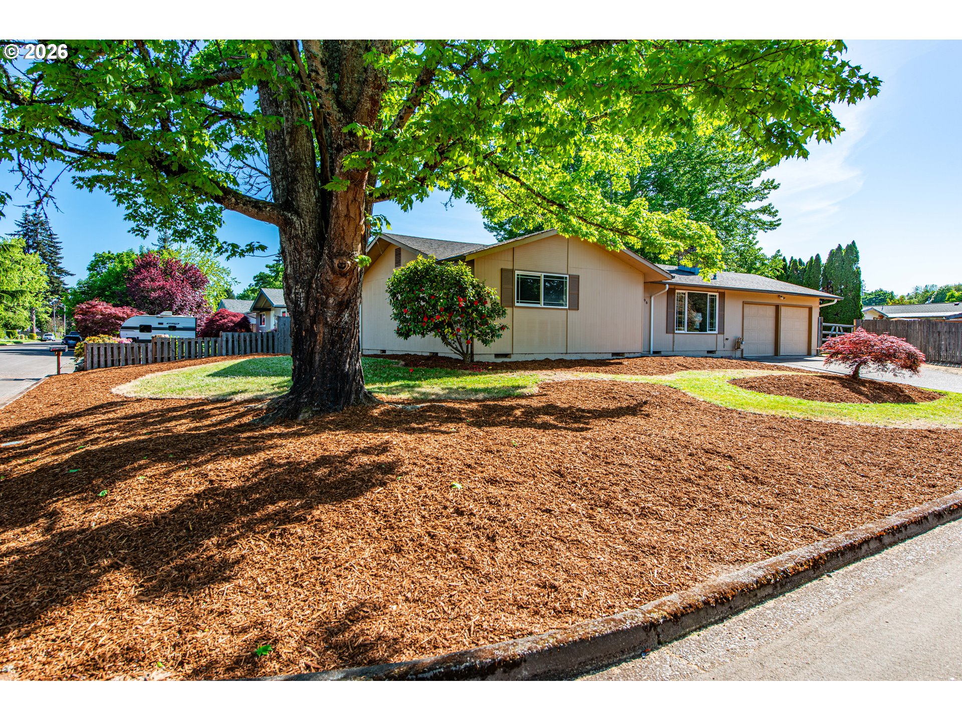 196 MAVERICK AVE