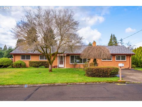 235 9TH ST Washougal WA 98671