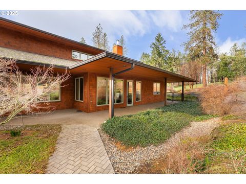 A home in Roseburg