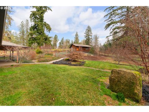 A home in Roseburg