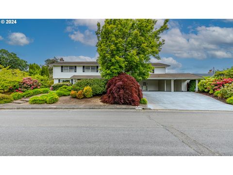 2015 OAKMONT WAY Eugene OR 97401
