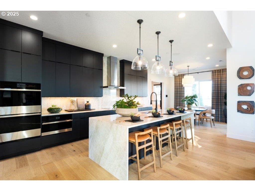 305 W FIR LOOP