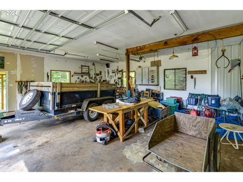 A home in Estacada