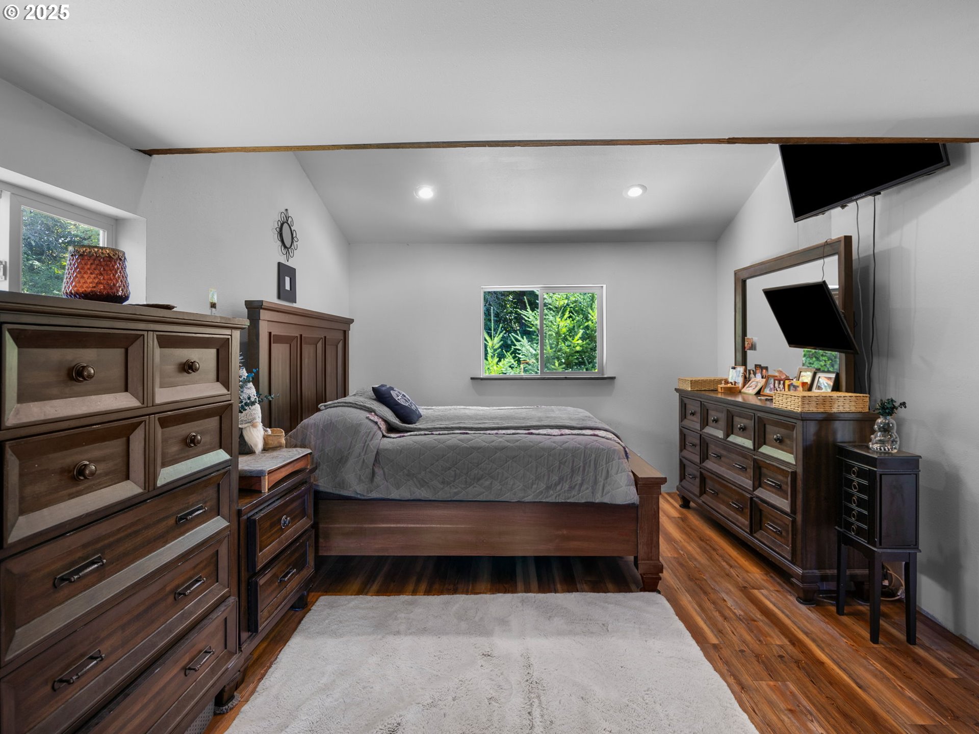 Eagle Creek, Oregon 97022, United States, 3 Bedrooms Bedrooms, ,3 BathroomsBathrooms,Residential,Active,197109