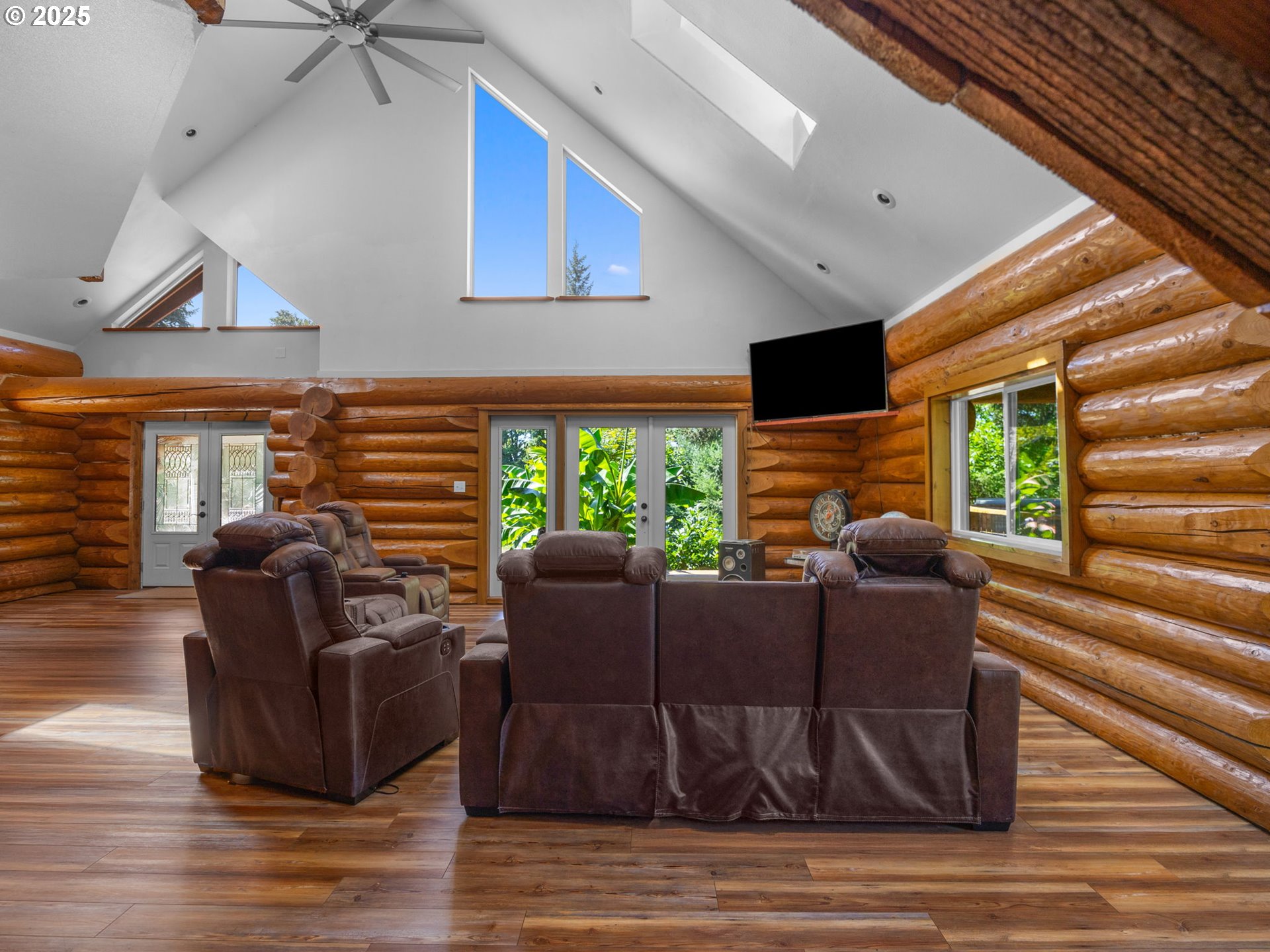 Eagle Creek, Oregon 97022, United States, 3 Bedrooms Bedrooms, ,3 BathroomsBathrooms,Residential,Active,197109