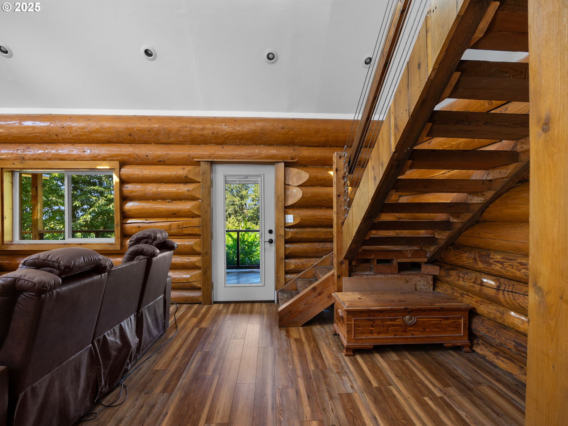 Eagle Creek, Oregon 97022, United States, 3 Bedrooms Bedrooms, ,3 BathroomsBathrooms,Residential,Active,197109