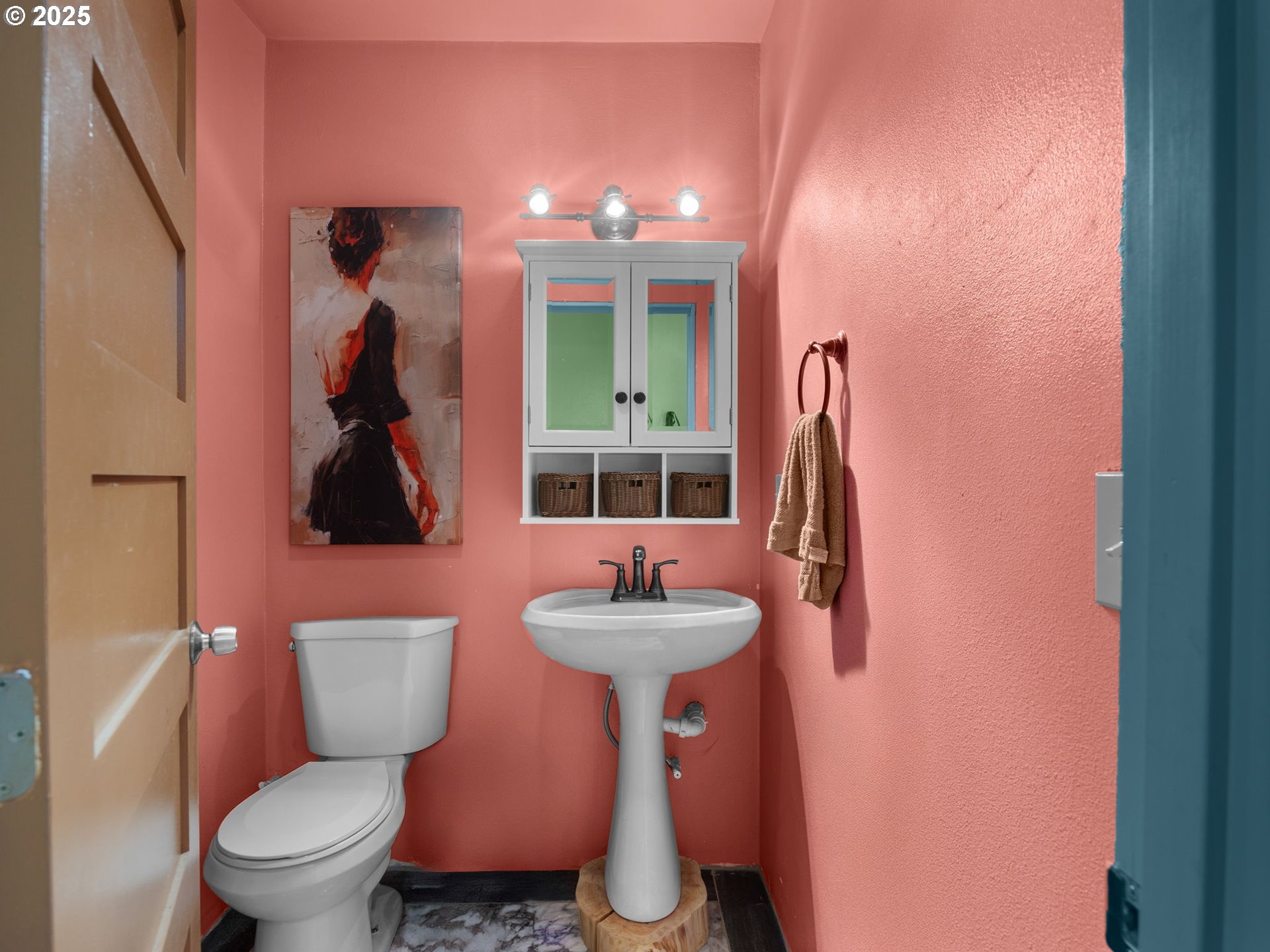 Eagle Creek, Oregon 97022, United States, 3 Bedrooms Bedrooms, ,3 BathroomsBathrooms,Residential,Active,197109