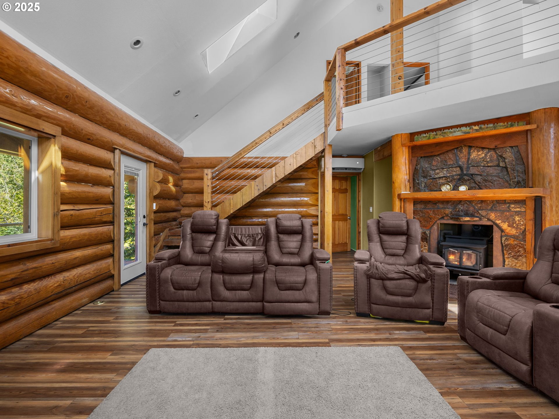 Eagle Creek, Oregon 97022, United States, 3 Bedrooms Bedrooms, ,3 BathroomsBathrooms,Residential,Active,197109