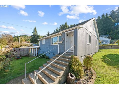 A home in Reedsport