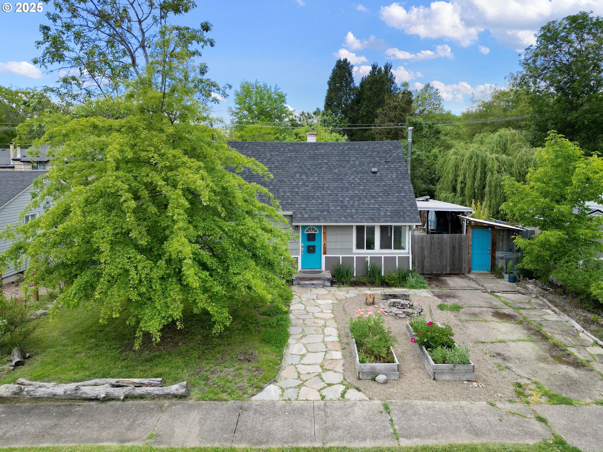 1472 WILSON CT