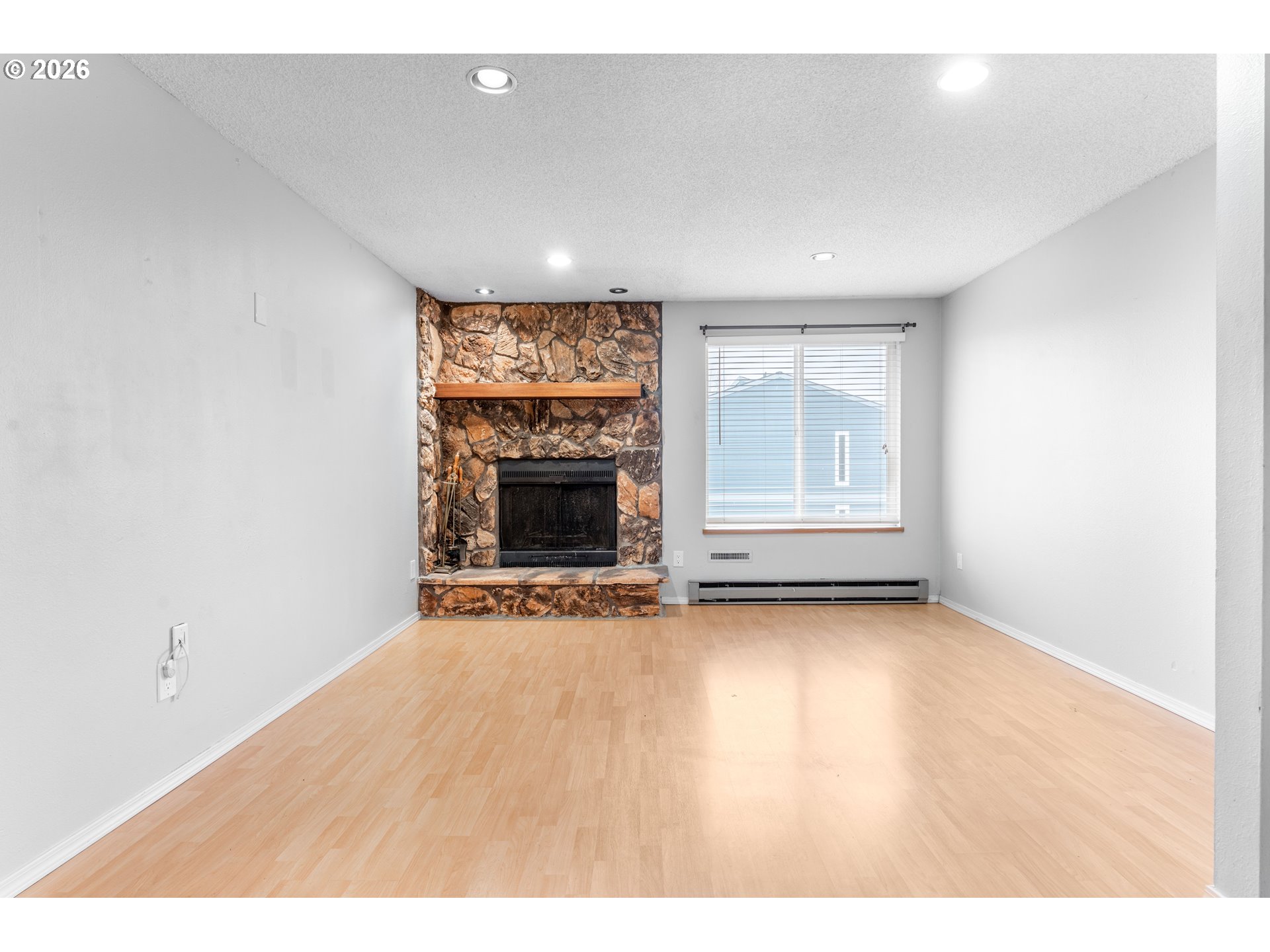 2330 SE BROOKWOOD AVE 206