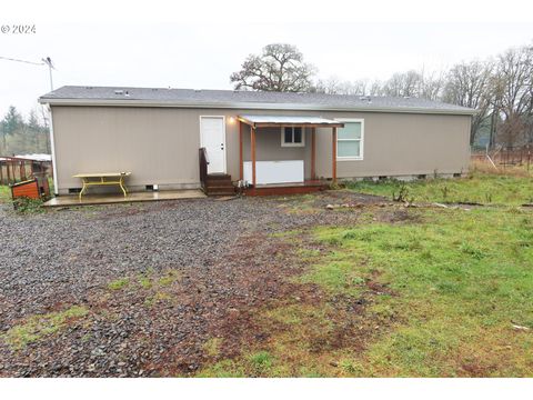 A home in Estacada