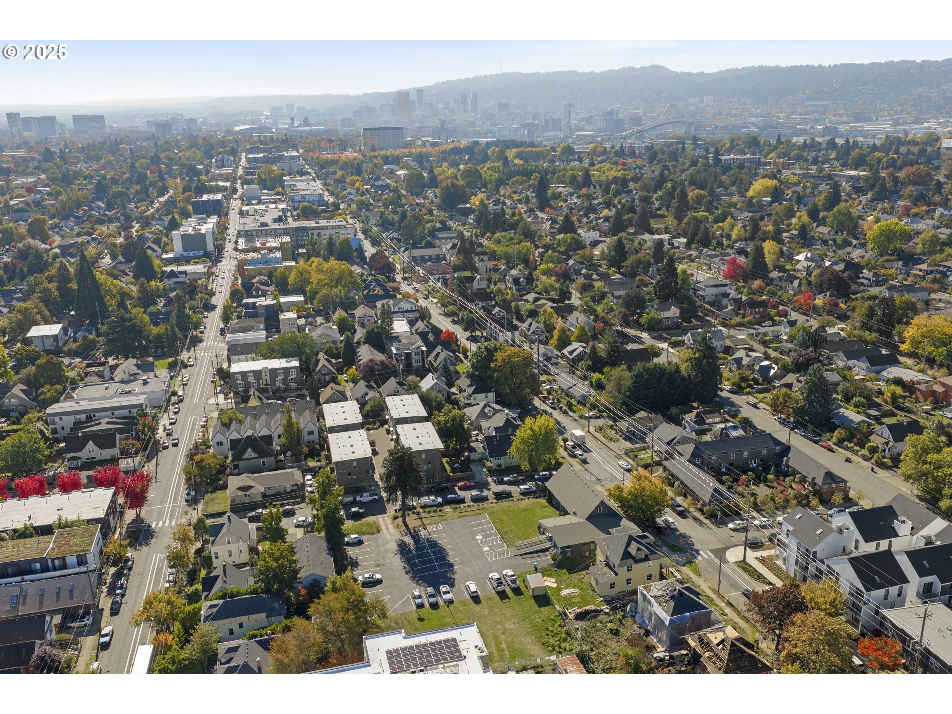 4822 N VANCOUVER AVE