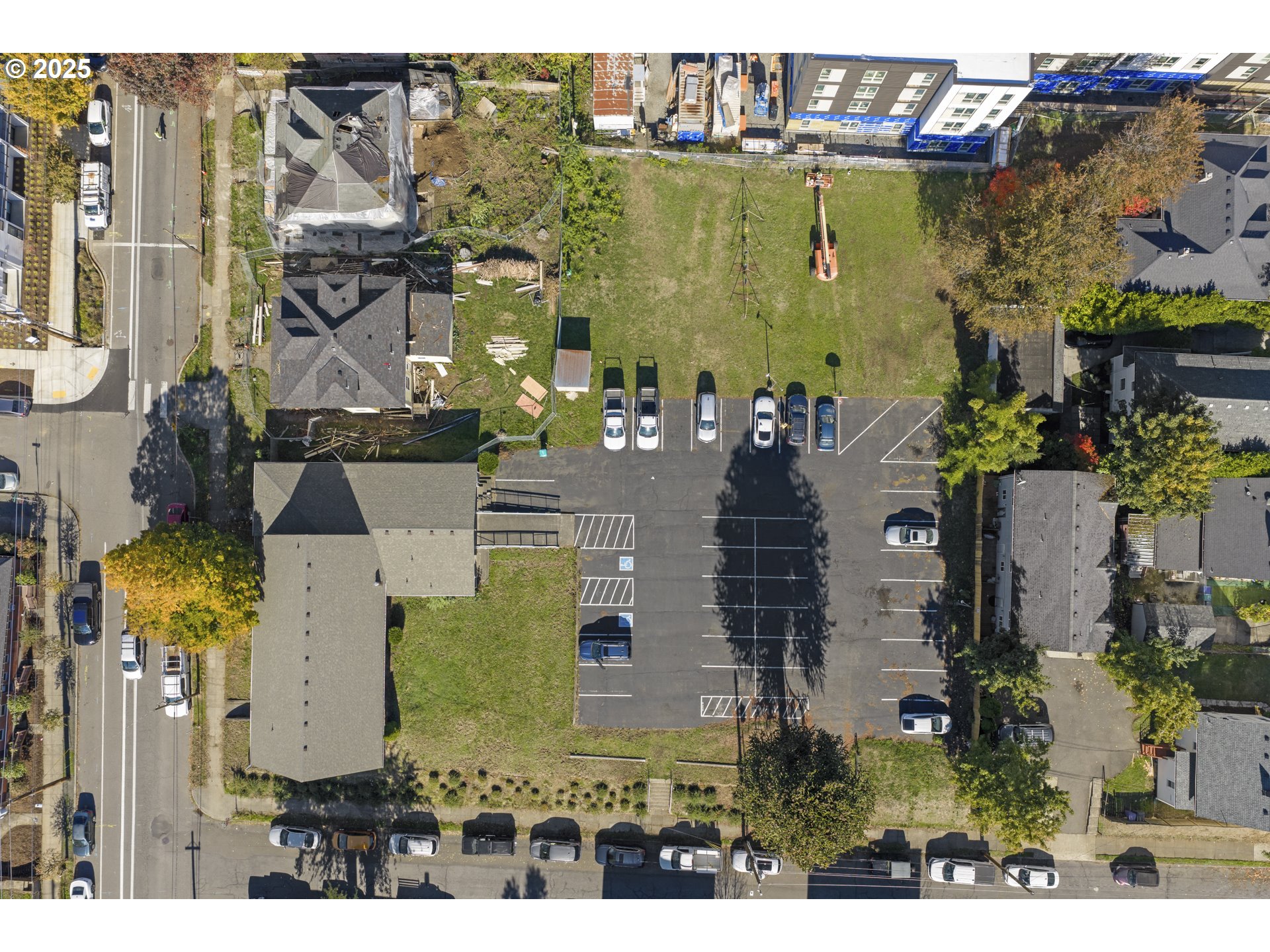 4822 N VANCOUVER AVE