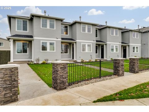 4248 SE CENTURY BLVD Hillsboro OR 97123