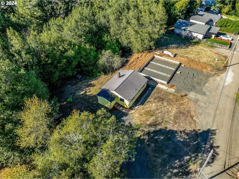 A home in Coquille