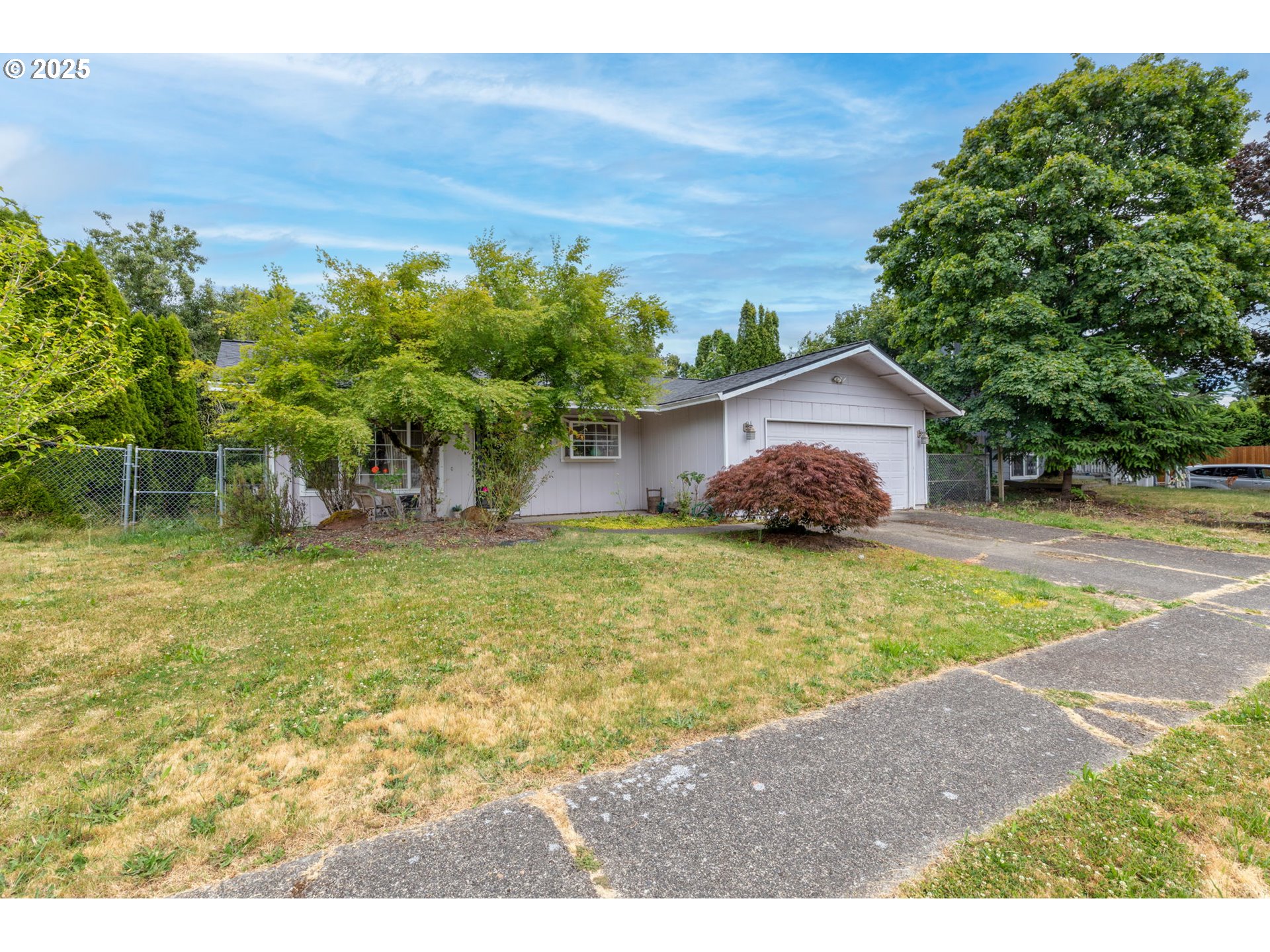 270 SE ROBIN WAY