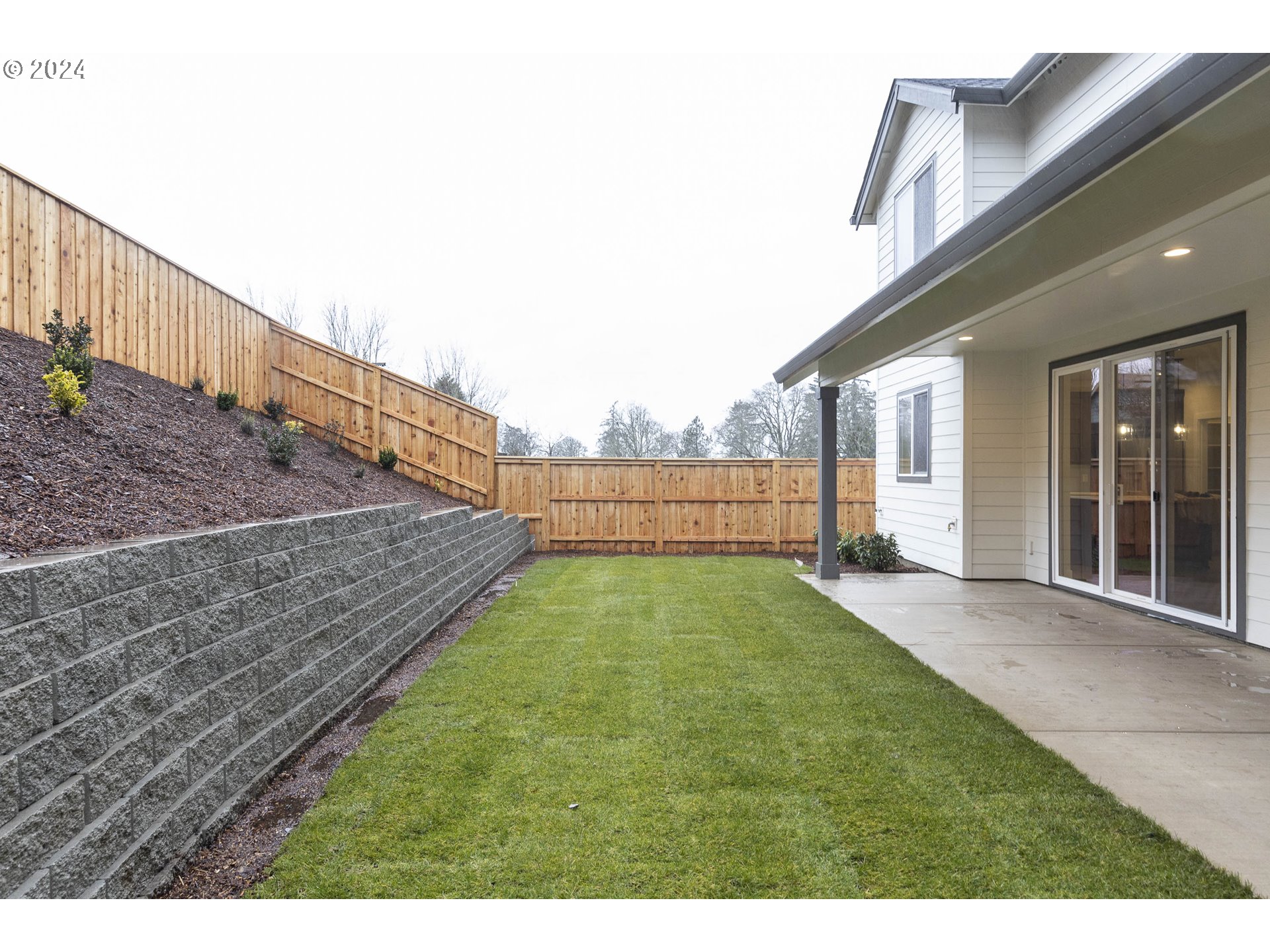 Newberg, Oregon 97132, United States, 3 Bedrooms Bedrooms, ,3 BathroomsBathrooms,Residential,Pending,44681