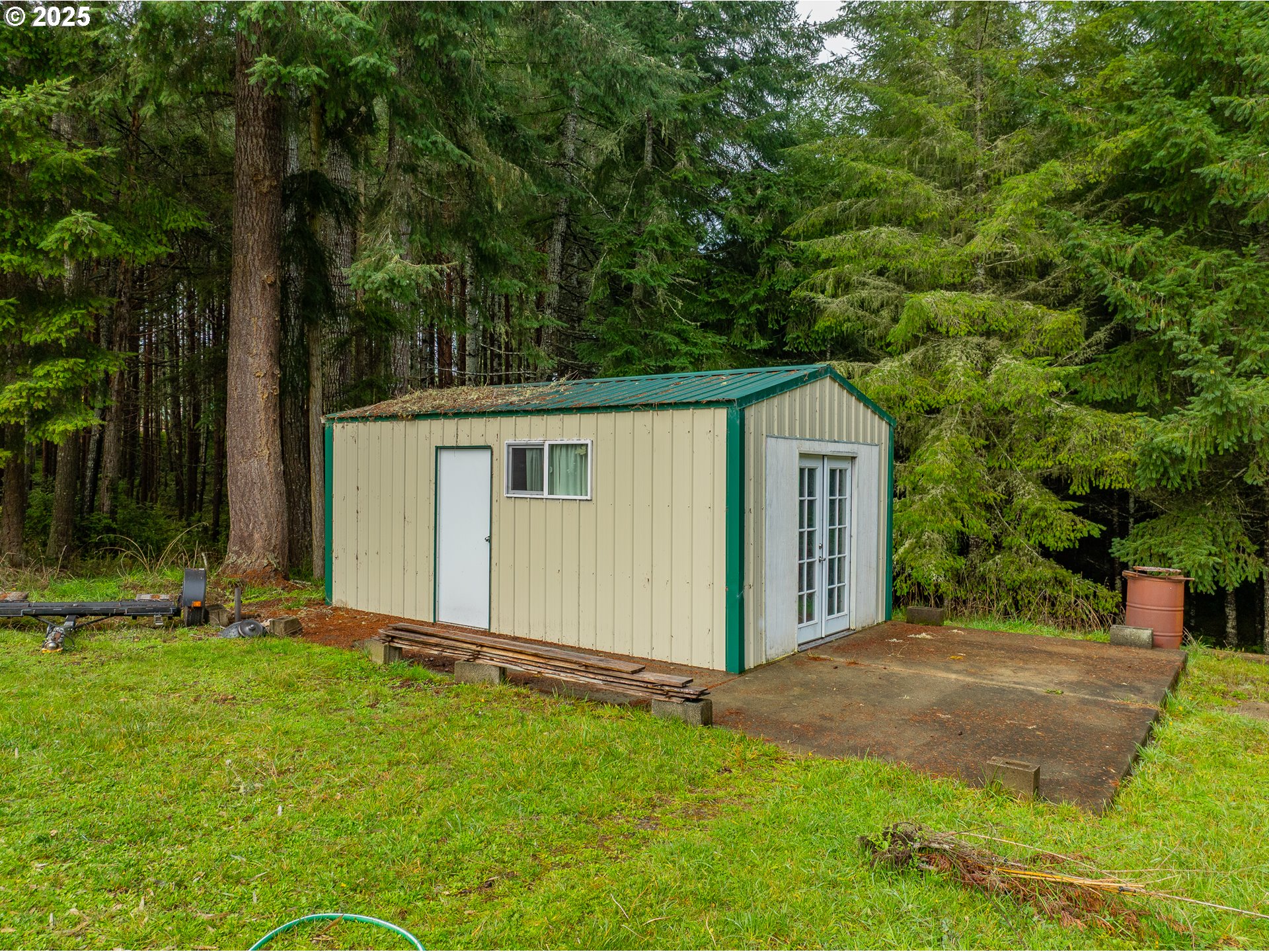 93521 PLEASANT VALLEY LN