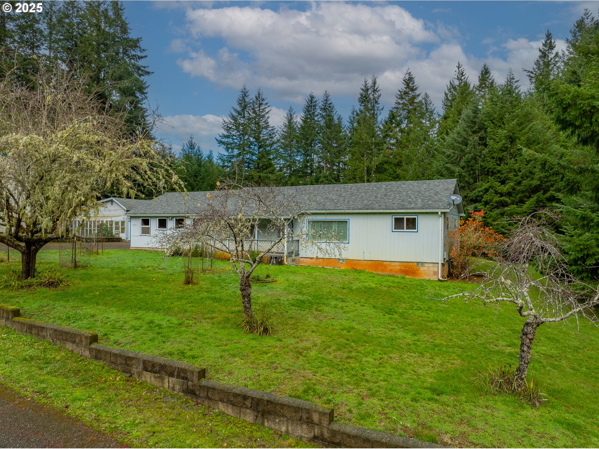 93521 PLEASANT VALLEY LN