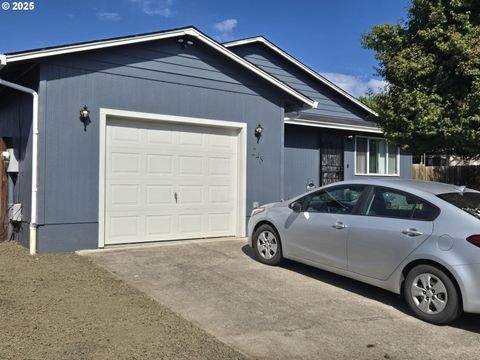 248 CORONA LOOP RD Roseburg OR 97471