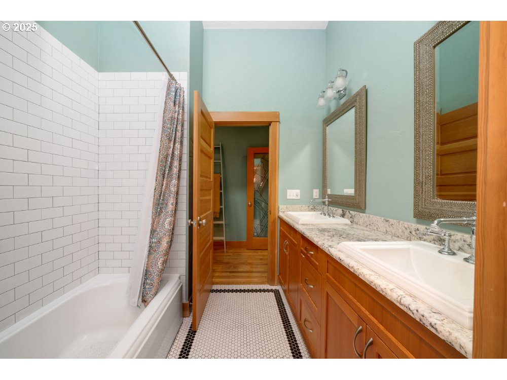 Bay City, Oregon 97107, United States, 3 Bedrooms Bedrooms, ,2 BathroomsBathrooms,Residential,Pending,108232