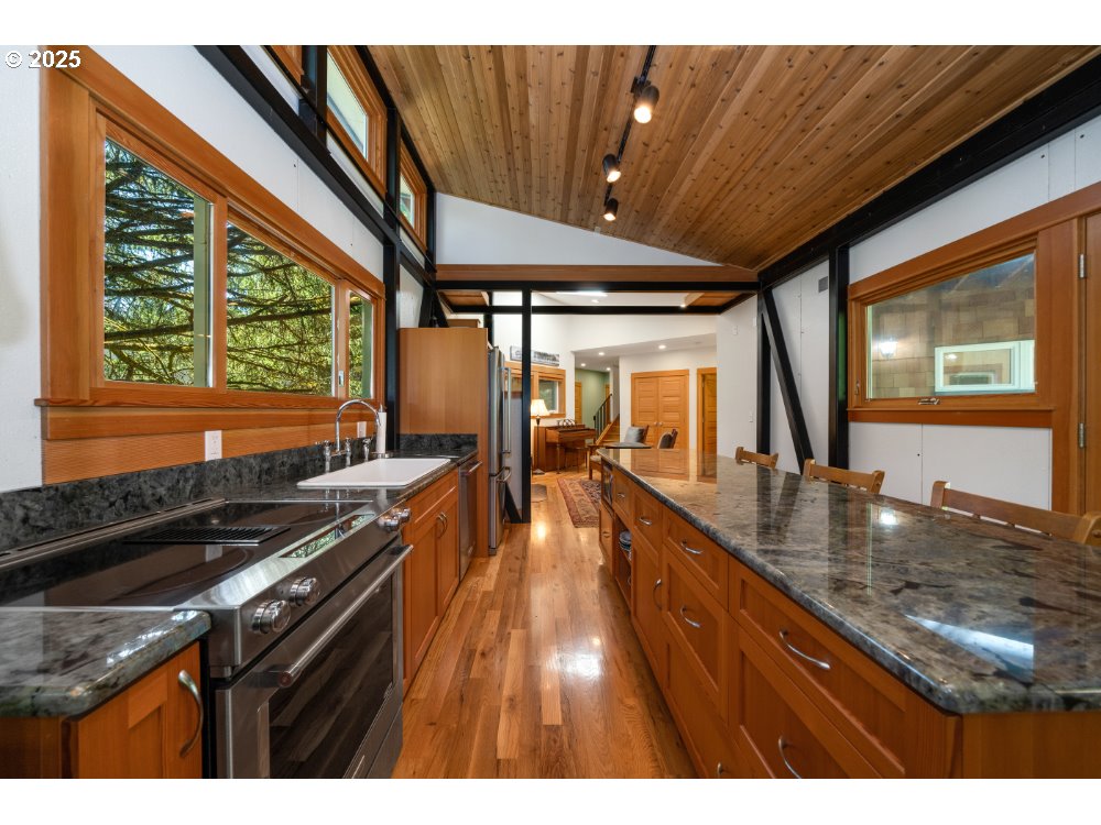 Bay City, Oregon 97107, United States, 3 Bedrooms Bedrooms, ,2 BathroomsBathrooms,Residential,Pending,108232