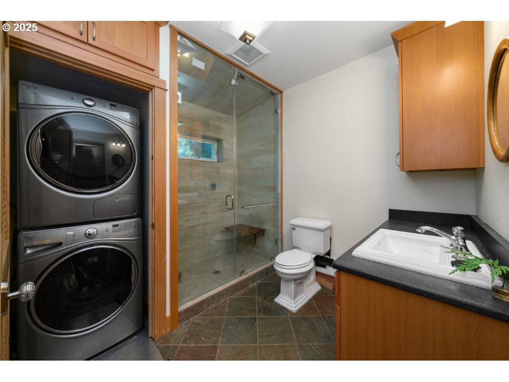 Bay City, Oregon 97107, United States, 3 Bedrooms Bedrooms, ,2 BathroomsBathrooms,Residential,Pending,108232