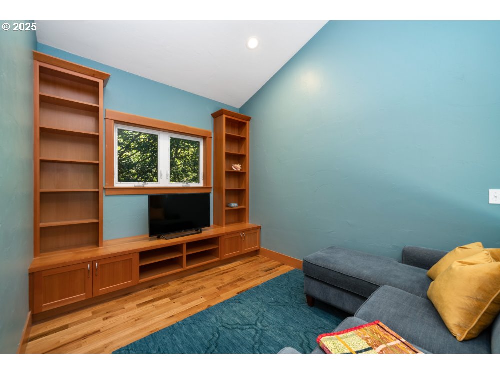 Bay City, Oregon 97107, United States, 3 Bedrooms Bedrooms, ,2 BathroomsBathrooms,Residential,Pending,108232