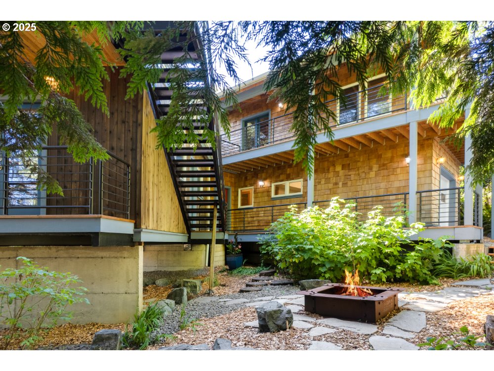 Bay City, Oregon 97107, United States, 3 Bedrooms Bedrooms, ,2 BathroomsBathrooms,Residential,Pending,108232