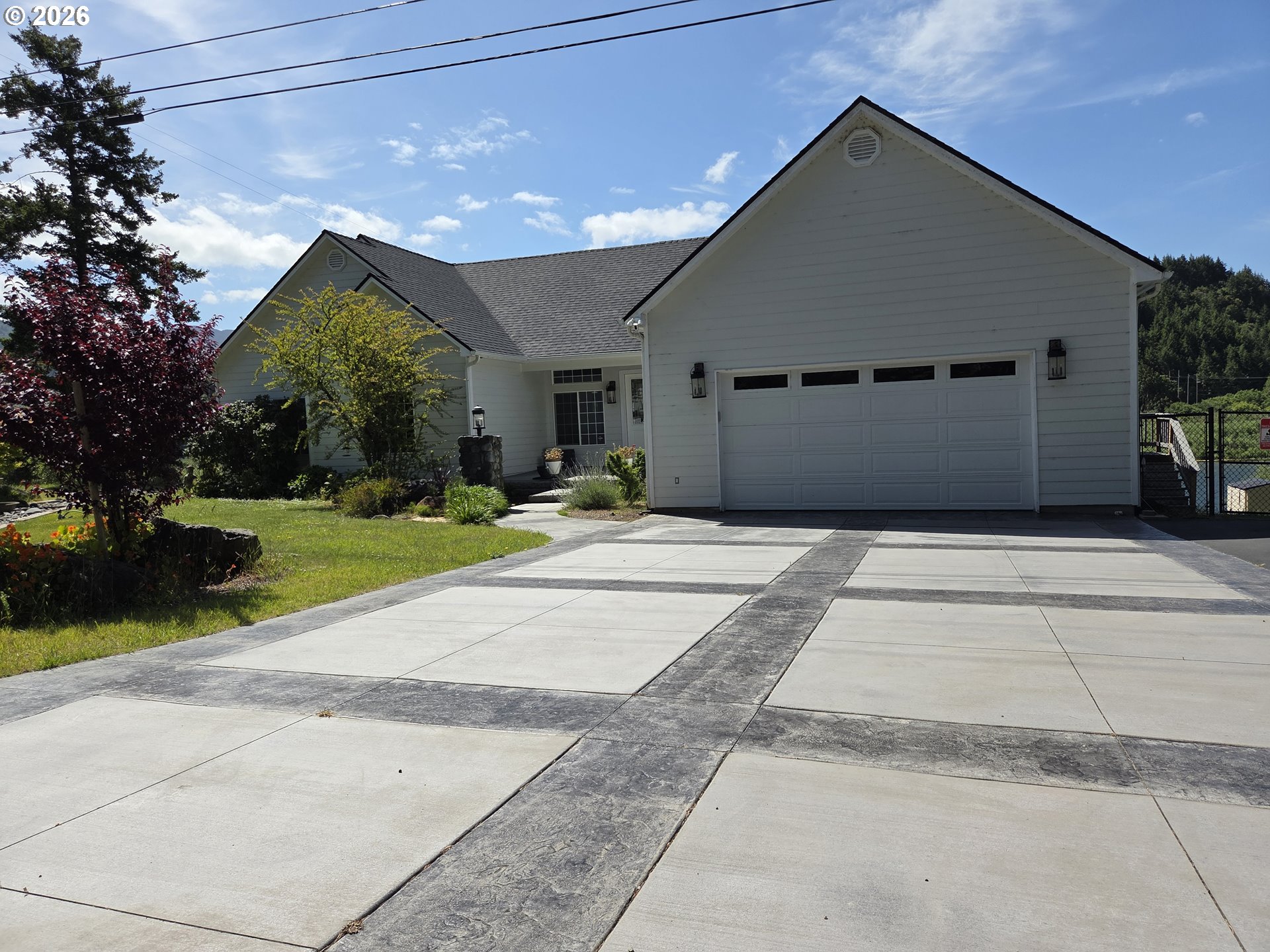 95950 N BANK ROGUE RIVER RD