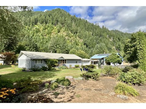 Photo of 46386 Highway 58, Westfir, OR 97492 (MLS # 682283910)
