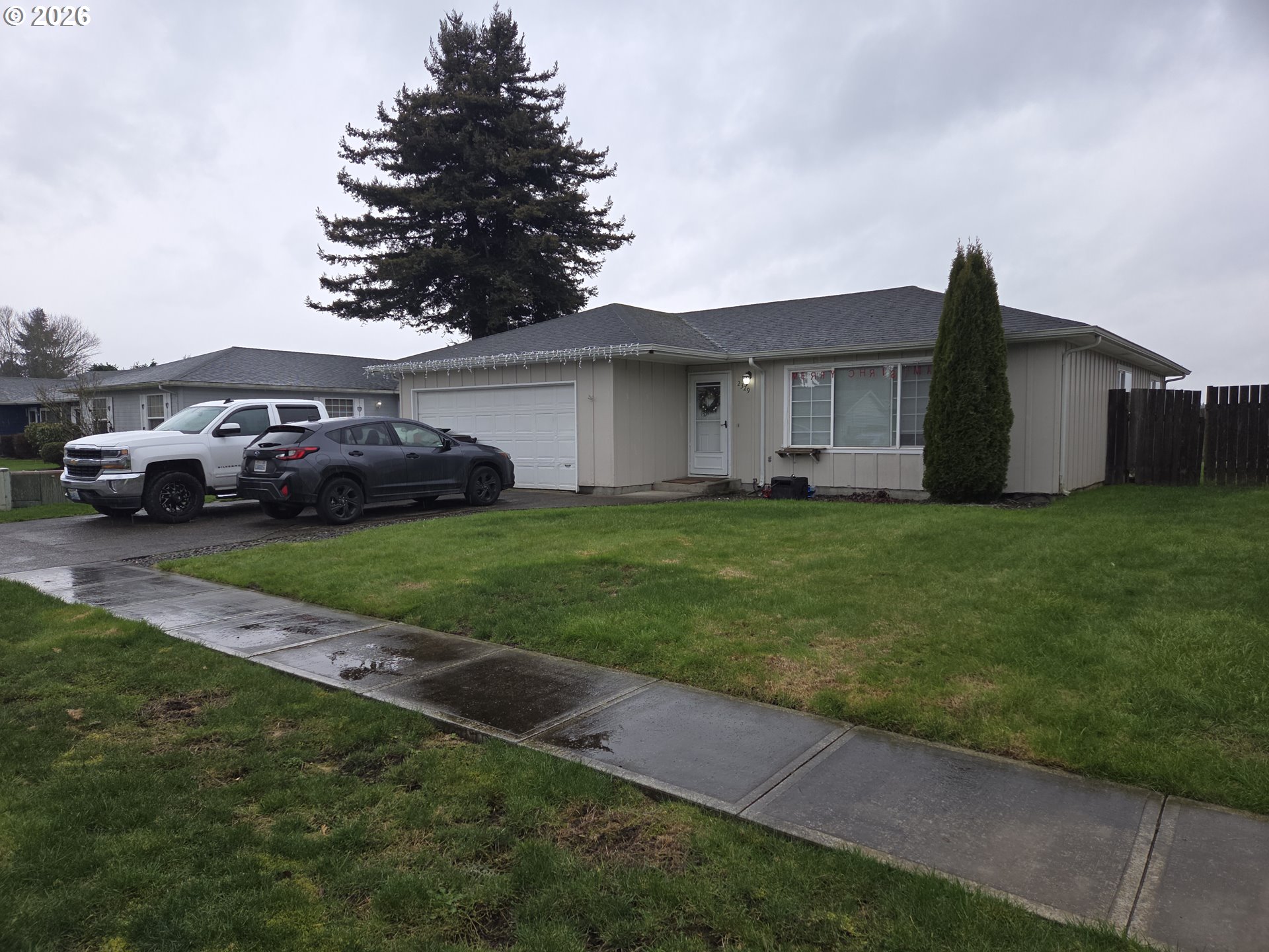 Photo 1 of 21 — 2329 JENNIFER PL, Longview, WA 98632