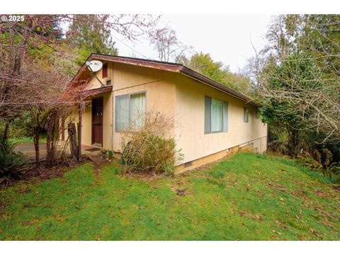 A home in Coquille