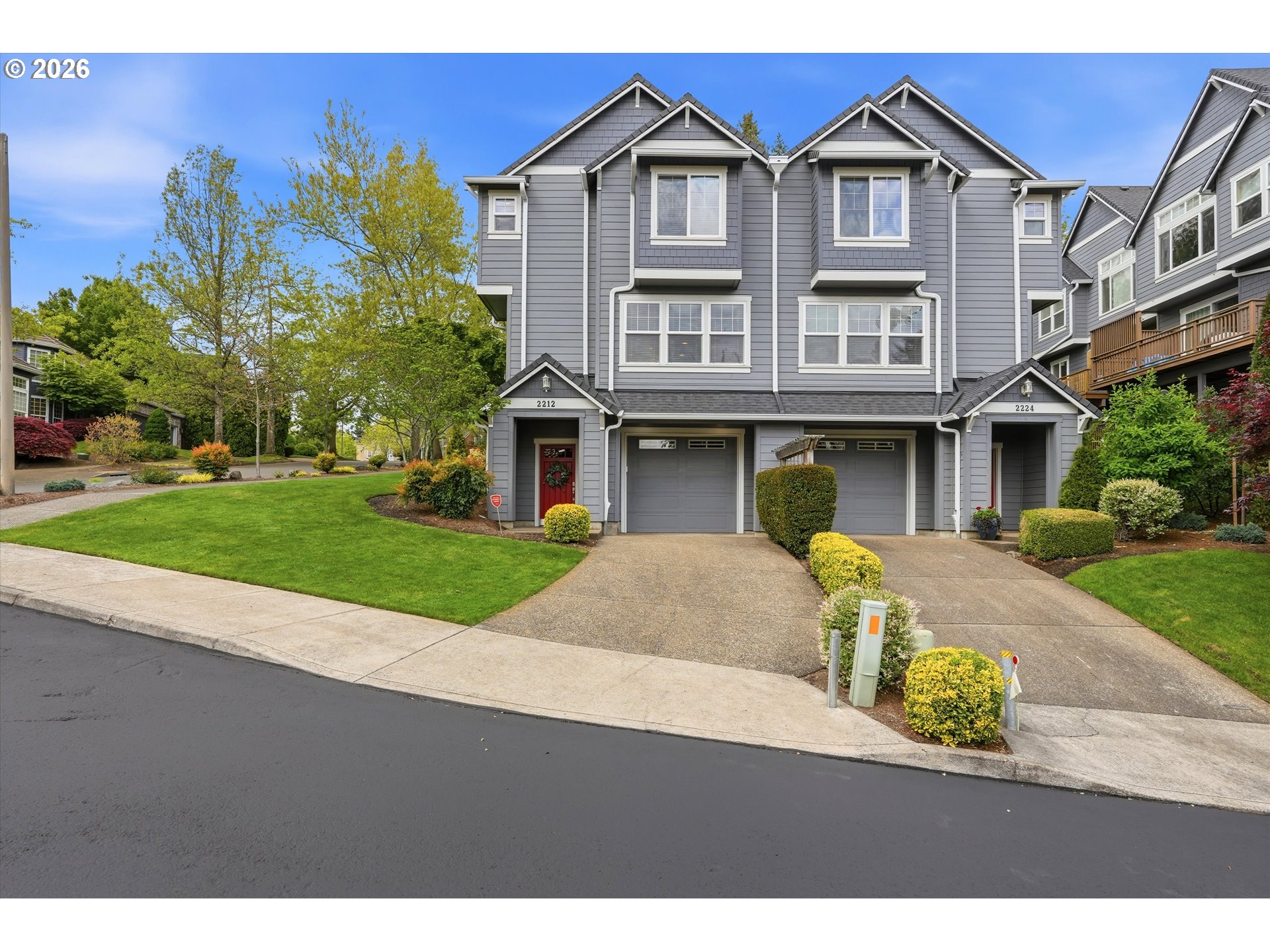 2212 LUCERNE PL