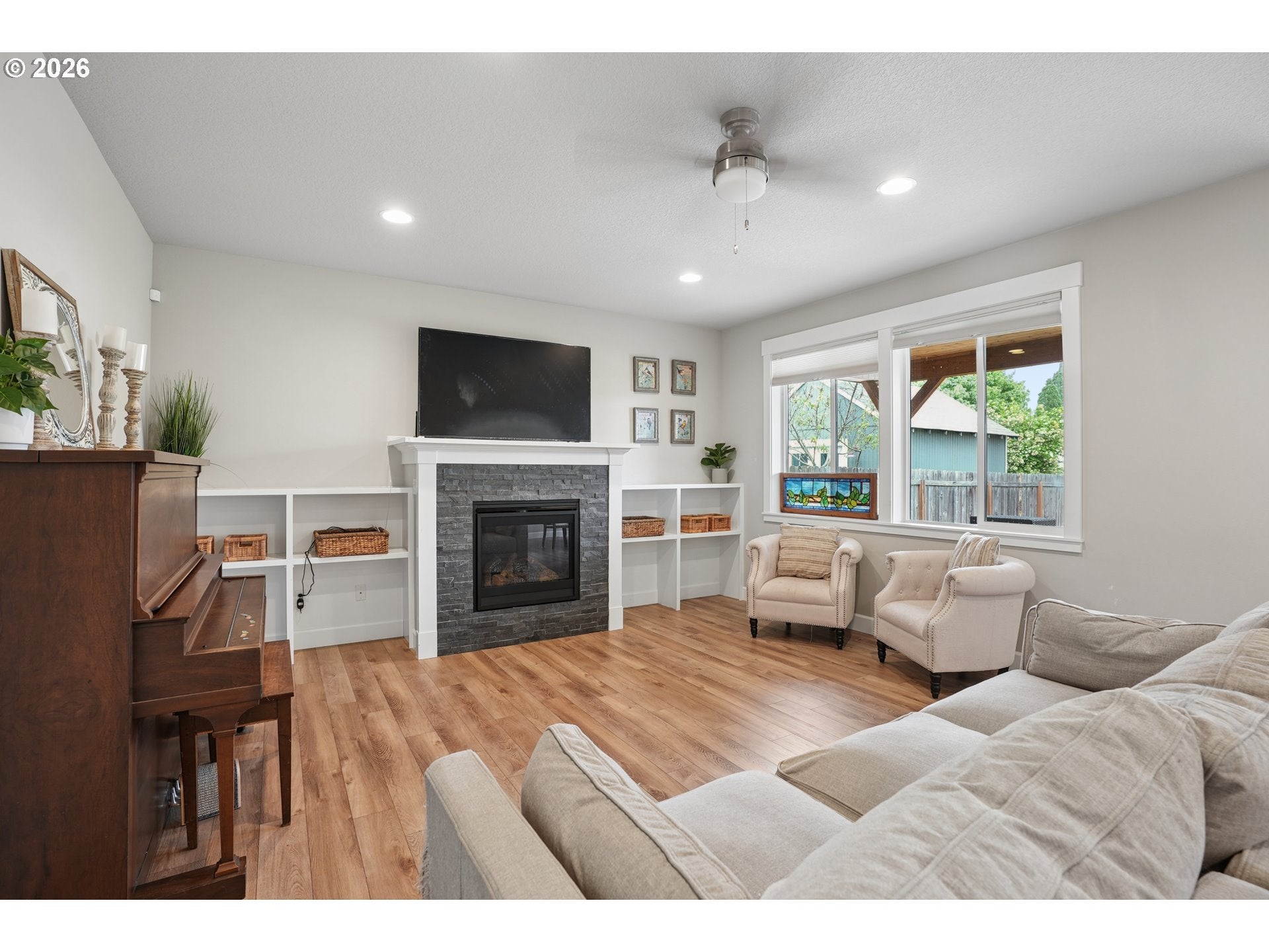 896 SE 43RD AVE