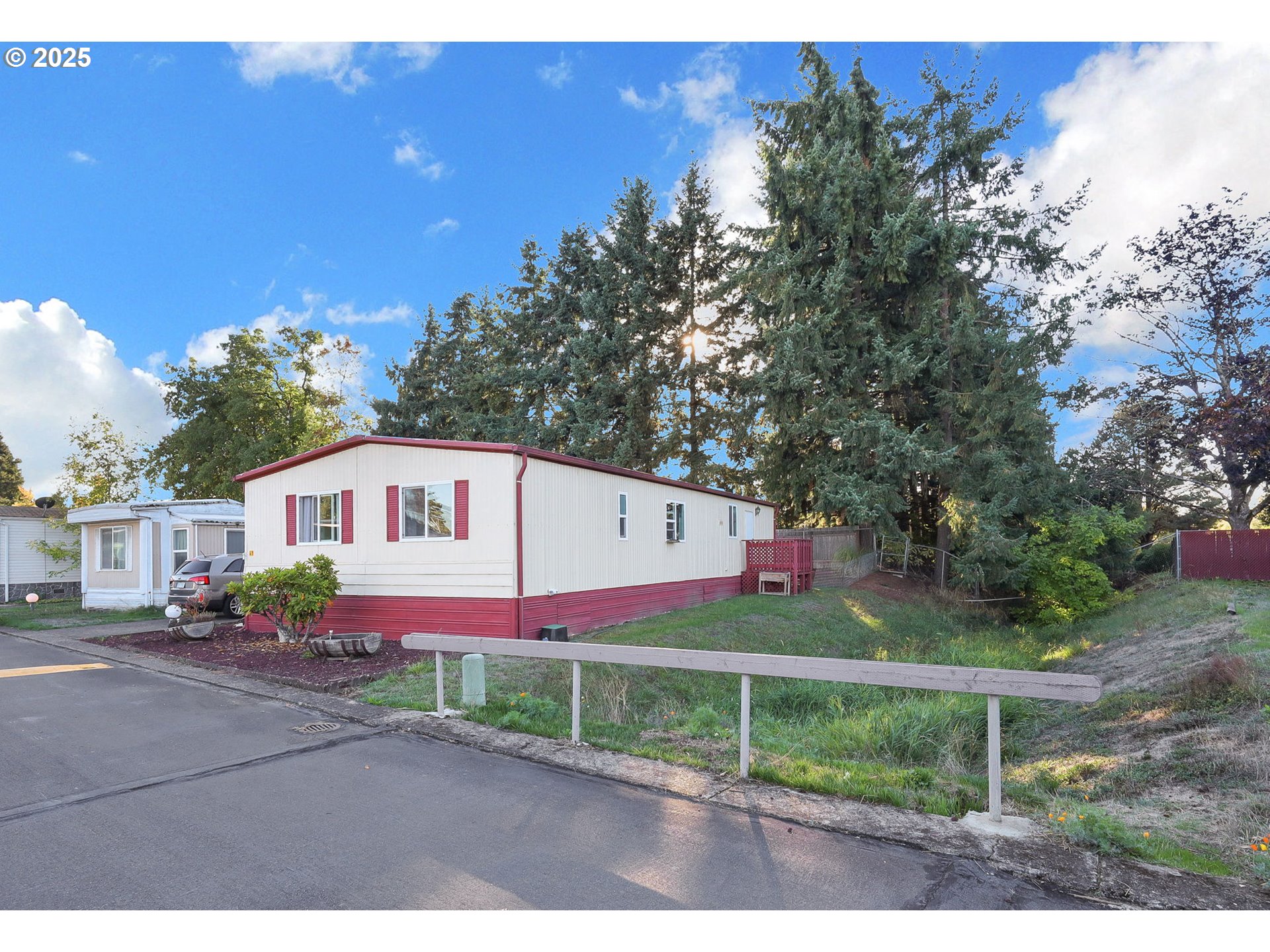 2150 LAURA ST 41