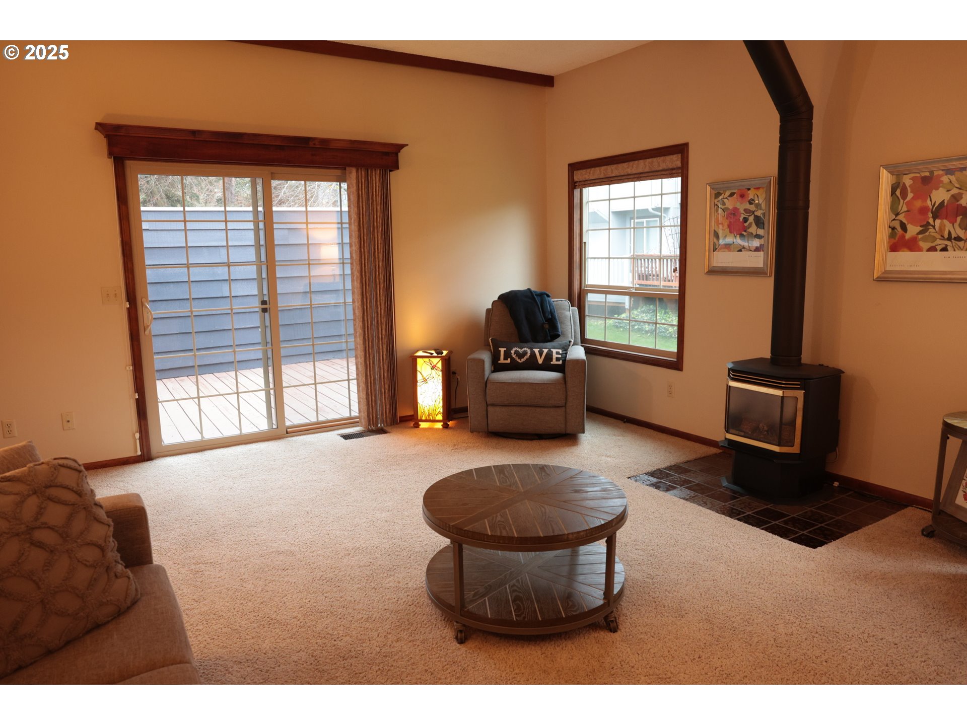 1110 NW SPRINGWOOD LN